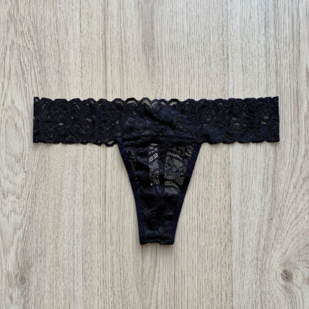 Tanga encaje negra 1