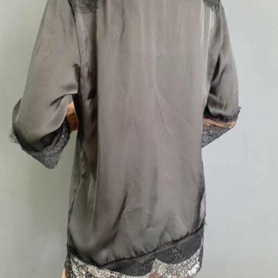 Bata 02 – Atras