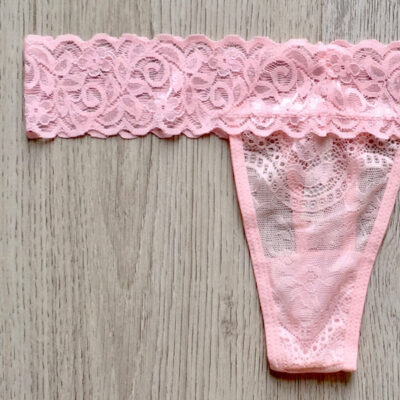 Tanga encaje palo de rosa 2
