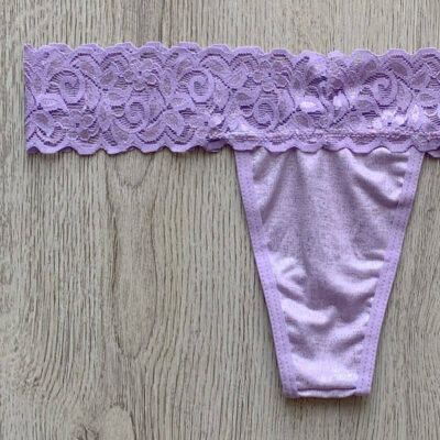 Tanga encaje lila 2