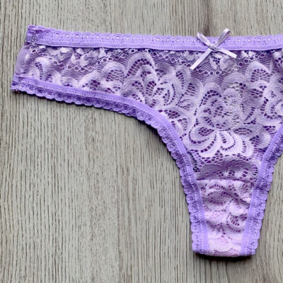 Tanga moño lila 2