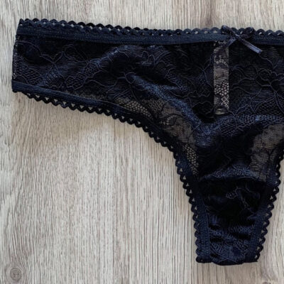 Tanga moño negra 2