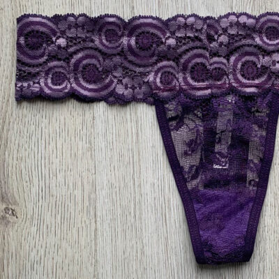 Tanga encaje uva 2